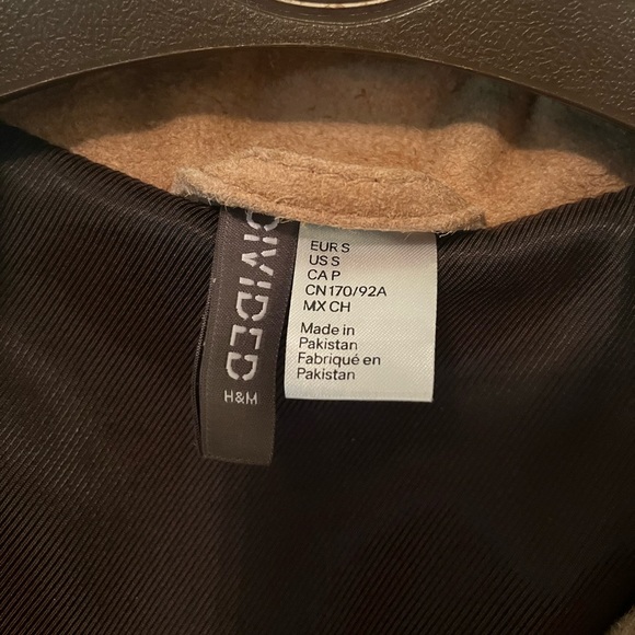 H&M suede jacket. - Picture 2 of 4